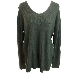 J. Jill Size M long sleeve v-neck tunic top. Dark green textured knit. NWT